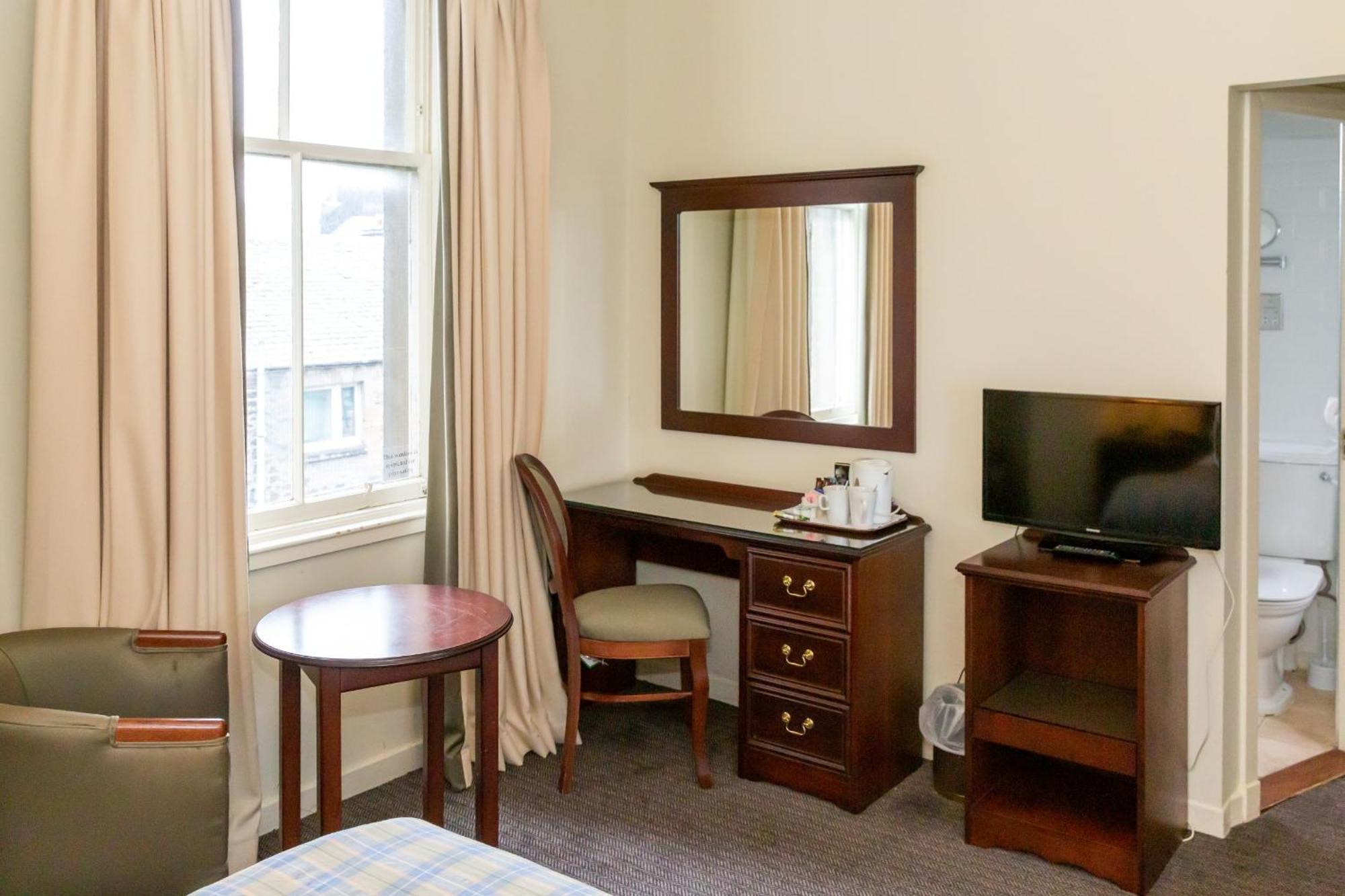 אובאן The Royal Hotel חדר תמונה