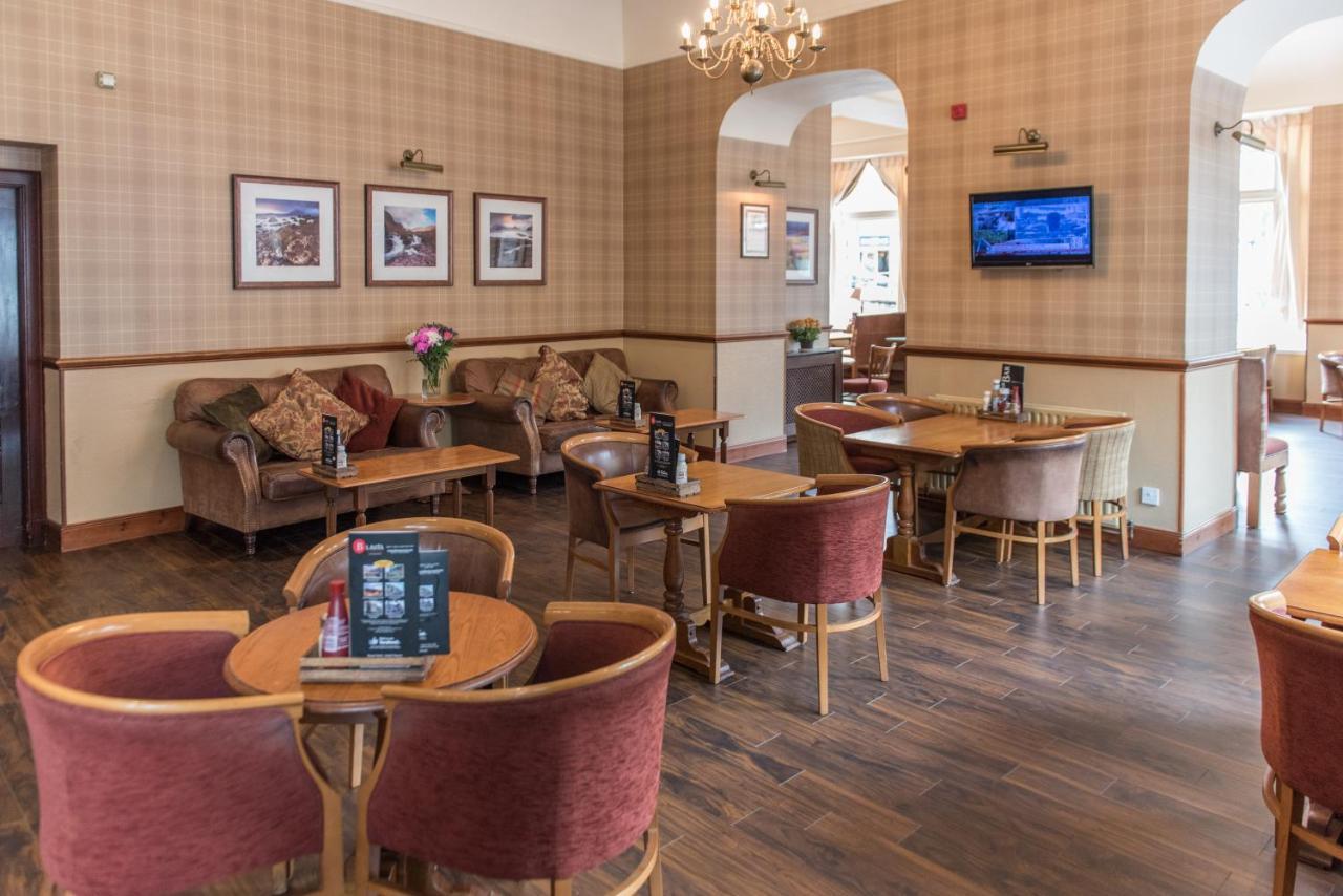אובאן The Royal Hotel מראה חיצוני תמונה